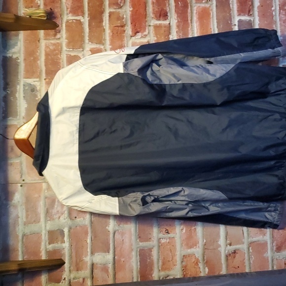 NFL Denver Bronco windbreaker jacket. - Picture 5 of 5